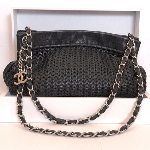 CHANEL Handbags - Traded.